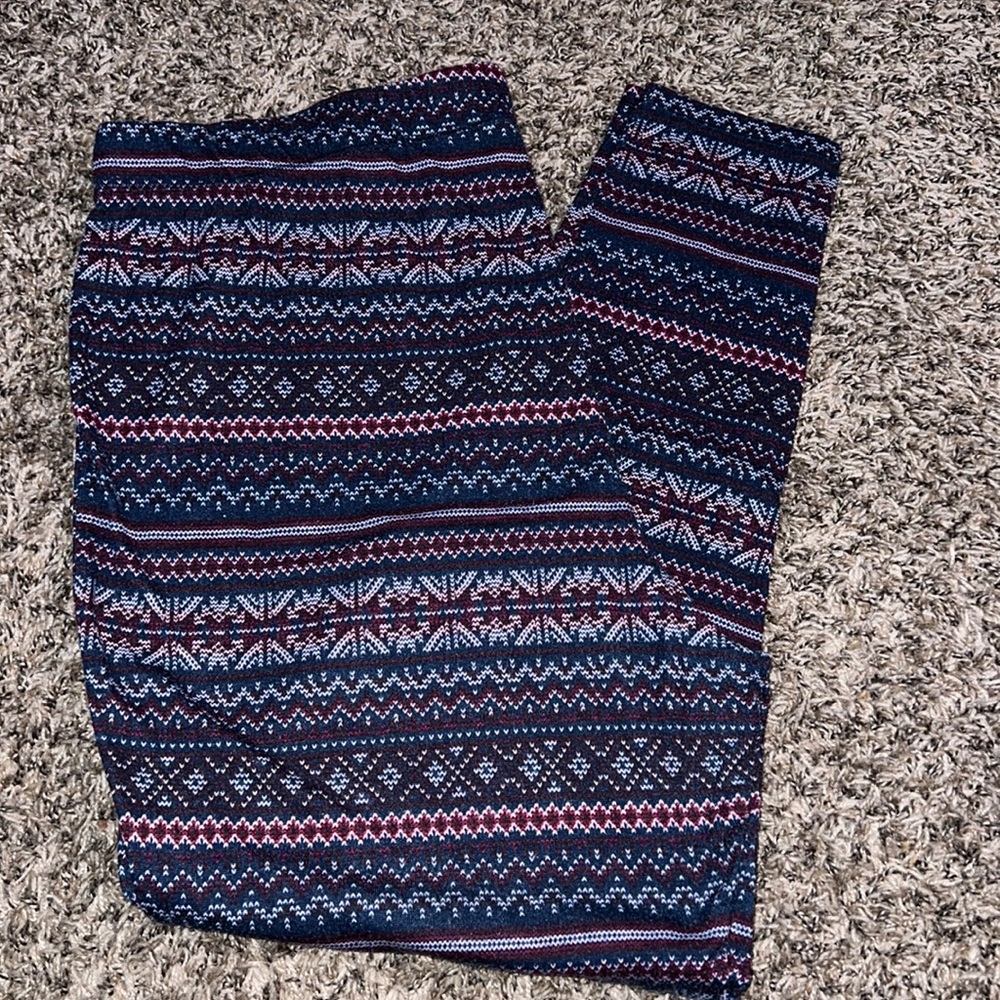 Maurice’s snowflake leggings